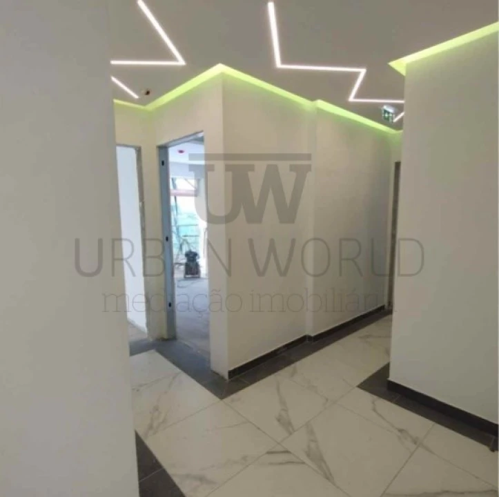 Negócio para Venda em Faro (Sé e São Pedro) Foto 3