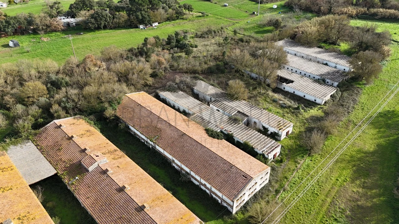 Armazém para Venda em Bucelas Foto 2