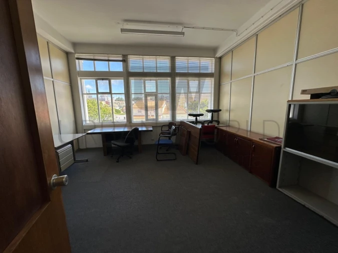 Escritório para Arrendamento em Mafra