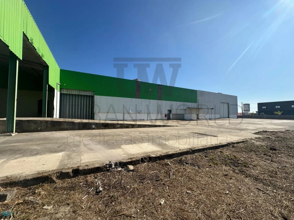 Armazém para Venda em Salvaterra de Magos e Foros de Salvaterra Foto 21