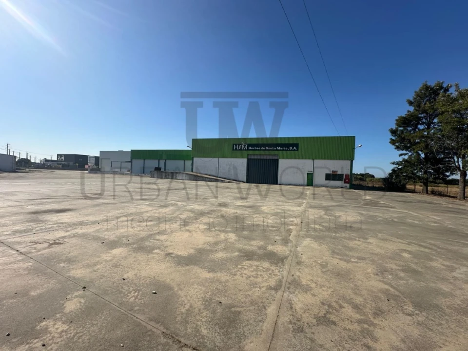 Armazém para Venda em Salvaterra de Magos e Foros de Salvaterra Foto 26