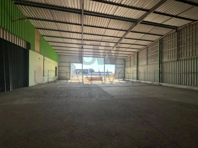 Armazém para Venda em Salvaterra de Magos e Foros de Salvaterra Foto 20