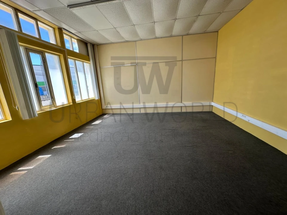 Escritório para Arrendamento em Mafra Foto 1