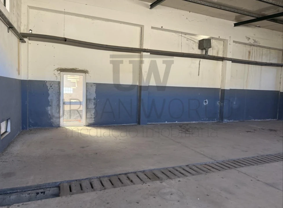 Armazém para Venda em Alcanena e Vila Moreira Foto 7