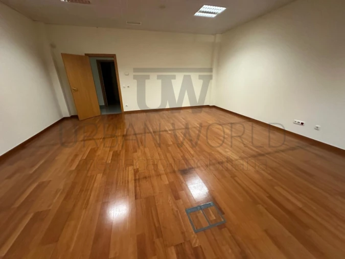 Armazém para Venda em Romeira e Várzea Foto 22