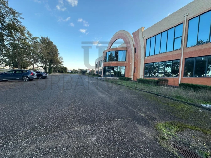 Armazém para Venda em Romeira e Várzea Foto 42