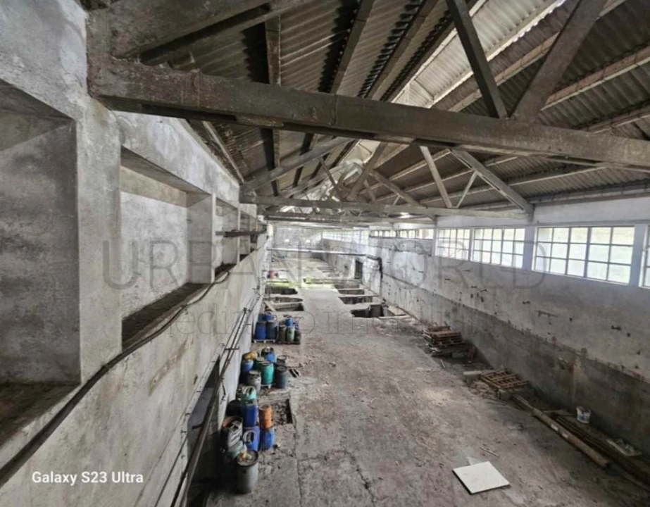 Armazém para Venda em Covilhã e Canhoso Foto 11