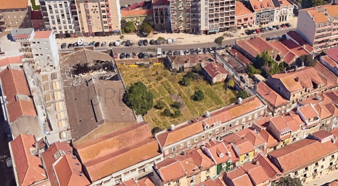 Terreno para Venda em União das Freguesias de Setúbal Foto 1