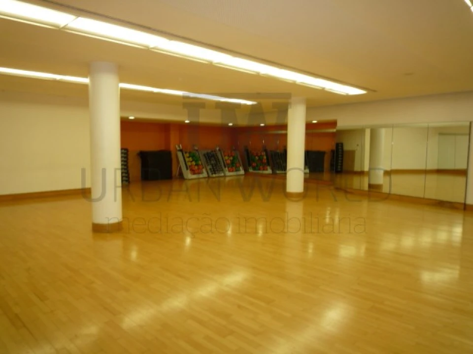 Prédio para Venda em Bonfim Foto 1