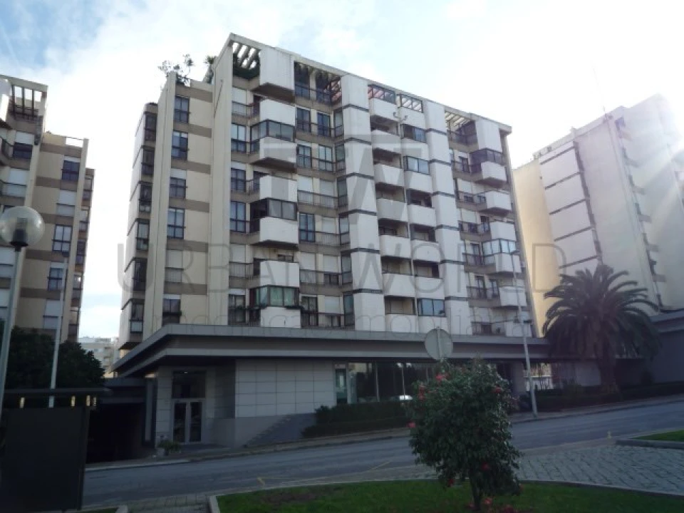 Prédio para Venda em Bonfim Foto 3