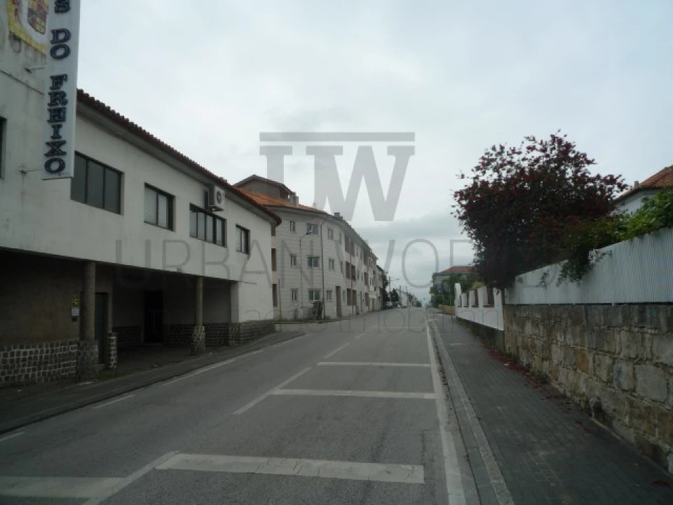 Armazém para Venda em Sangalhos Foto 2