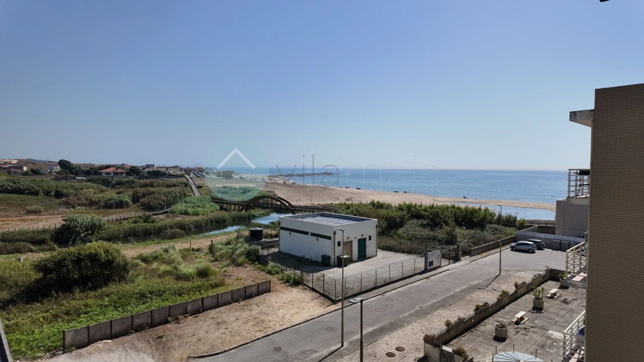 Apartamento T3 para Venda em Labruge Foto 1