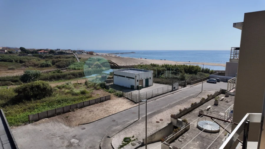 Apartamento T3 para Venda em Labruge Foto 2