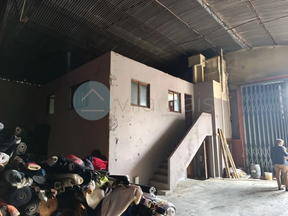 Armazém para Venda em Baguim do Monte (Rio Tinto) Foto 5