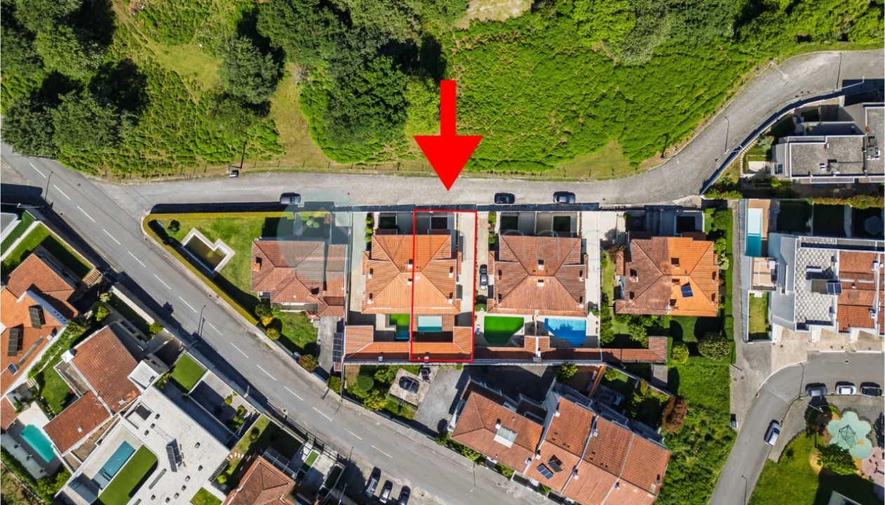 Moradia T3 para Venda em Nogueira, Fraião e Lamaçães Foto 33