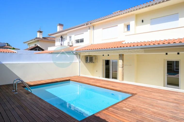 Moradia T3 para Venda em Nogueira, Fraião e Lamaçães Foto 12