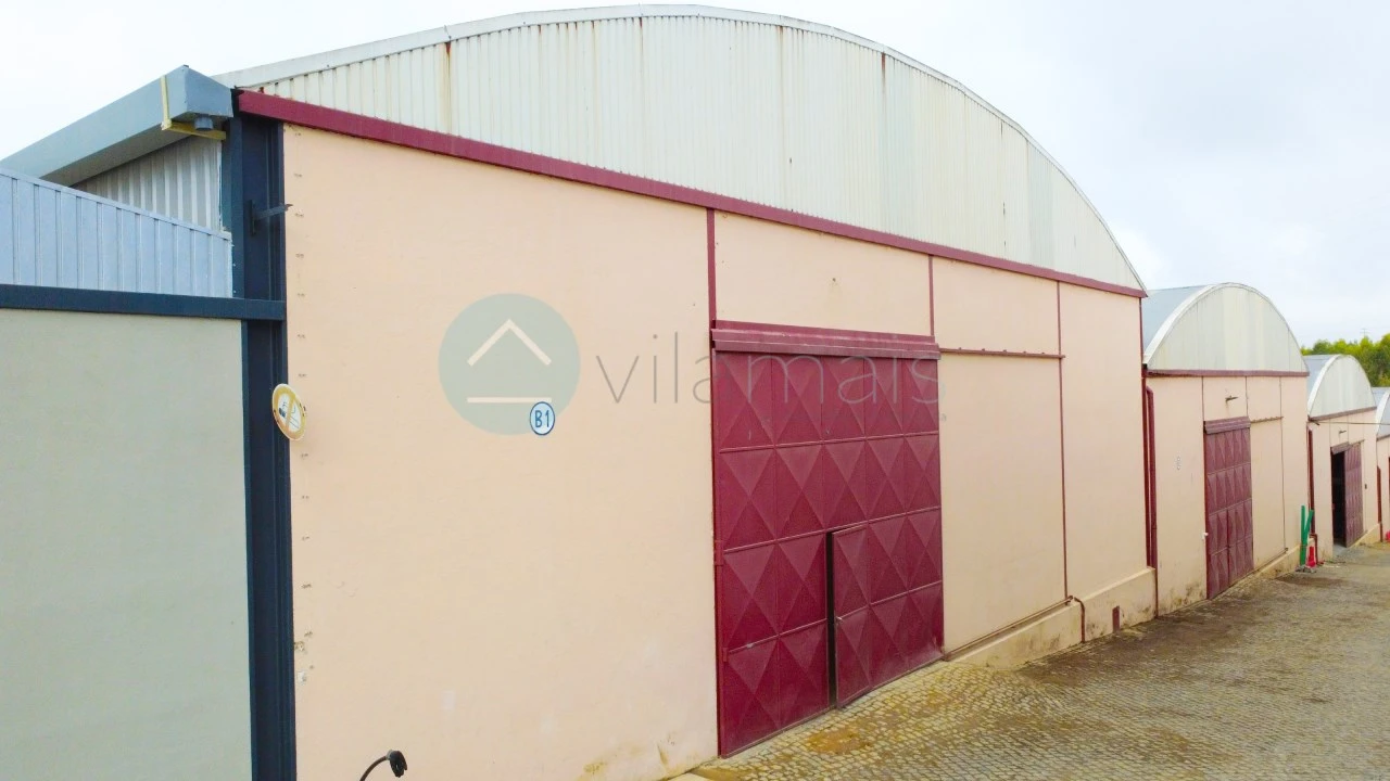 Armazém para Arrendamento em Grijó e Sermonde Foto 2