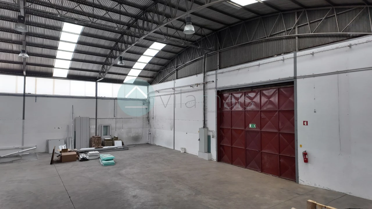 Armazém para Arrendamento em Grijó e Sermonde Foto 9