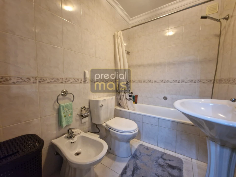 Apartamento T3 para Venda em Vila Nova de Famalicão e Calendário Foto 10