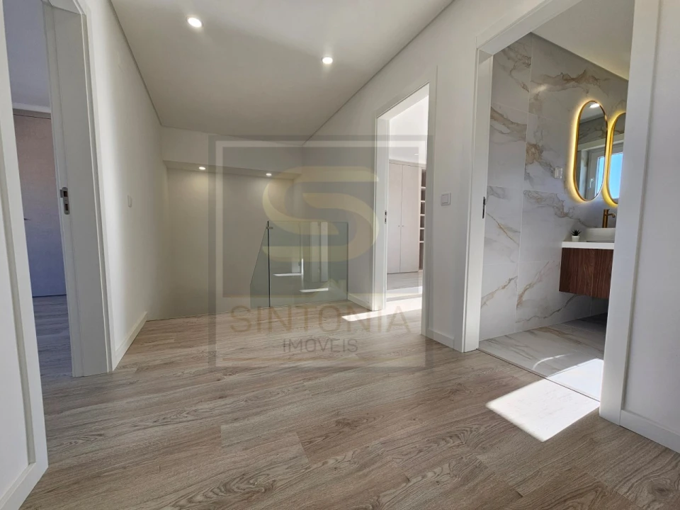 Moradia T5 para Venda em Ericeira Foto 9