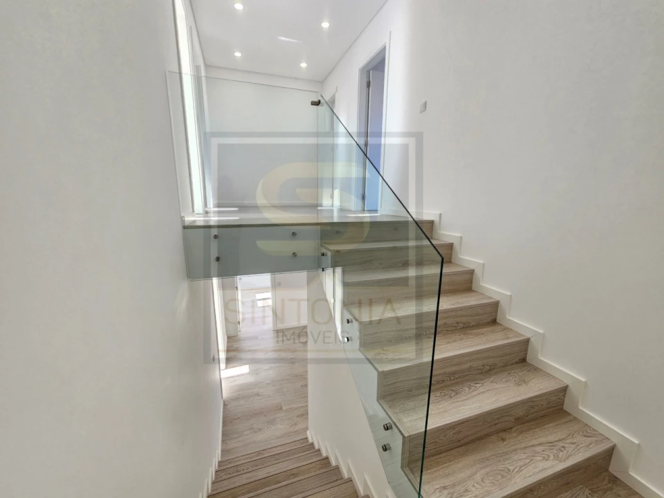 Moradia T5 para Venda em Ericeira Foto 10