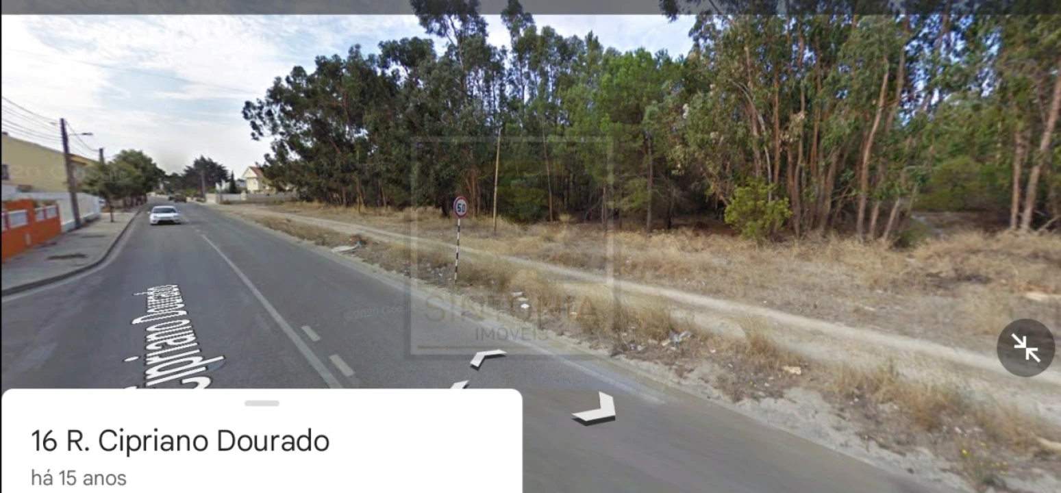 Terreno para Venda em Corroios Foto 1