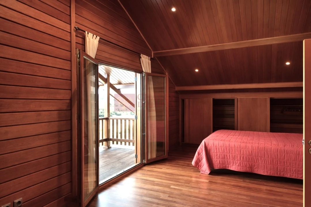 Moradia T4 para Arrendamento em Ericeira Foto 13