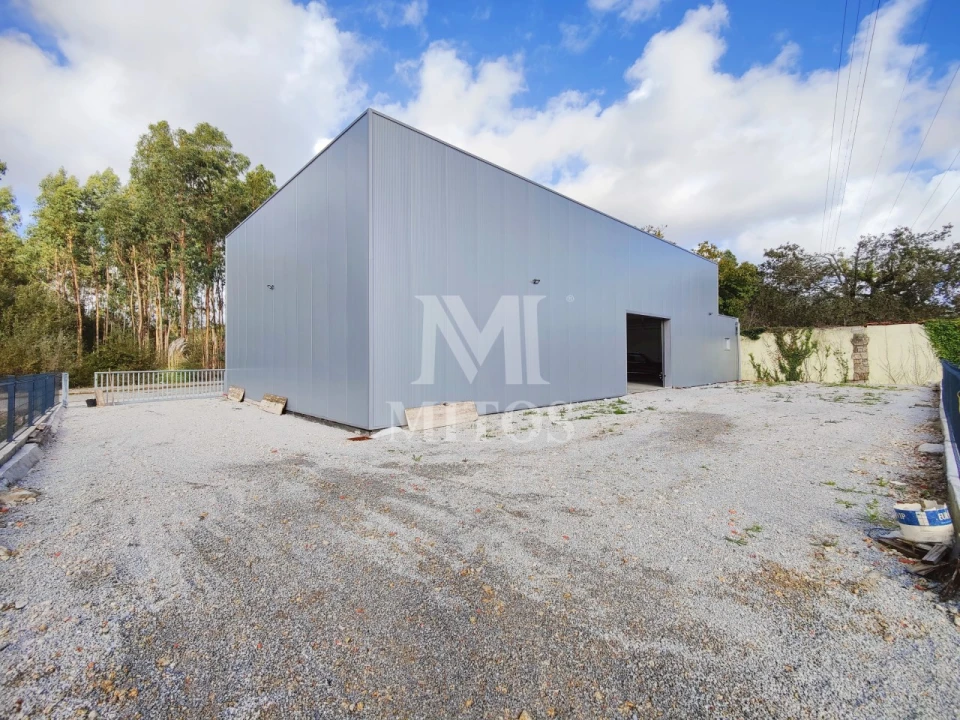 Armazém para Arrendamento em Mujães Foto 4