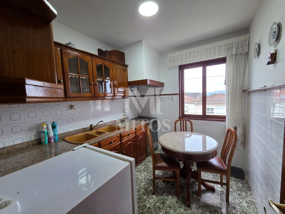 Moradia T5 para Arrendamento em Darque Foto 14