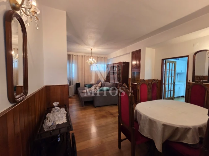 Moradia T5 para Arrendamento em Darque Foto 4