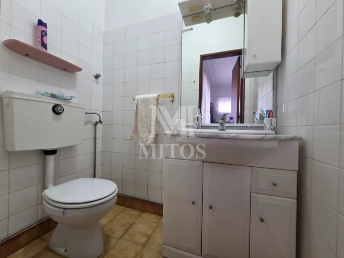 Moradia T5 para Arrendamento em Darque Foto 6