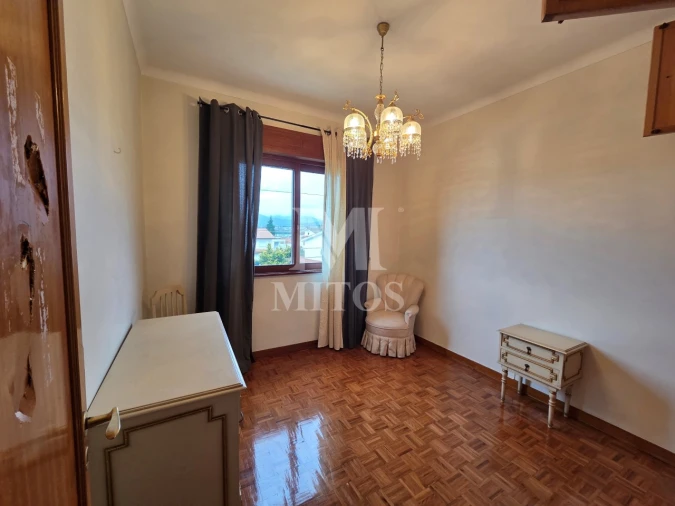 Moradia T5 para Arrendamento em Darque Foto 13