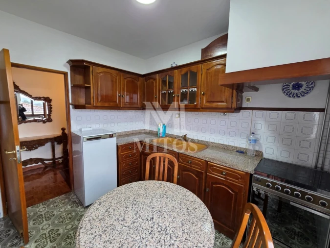 Moradia T5 para Arrendamento em Darque Foto 15