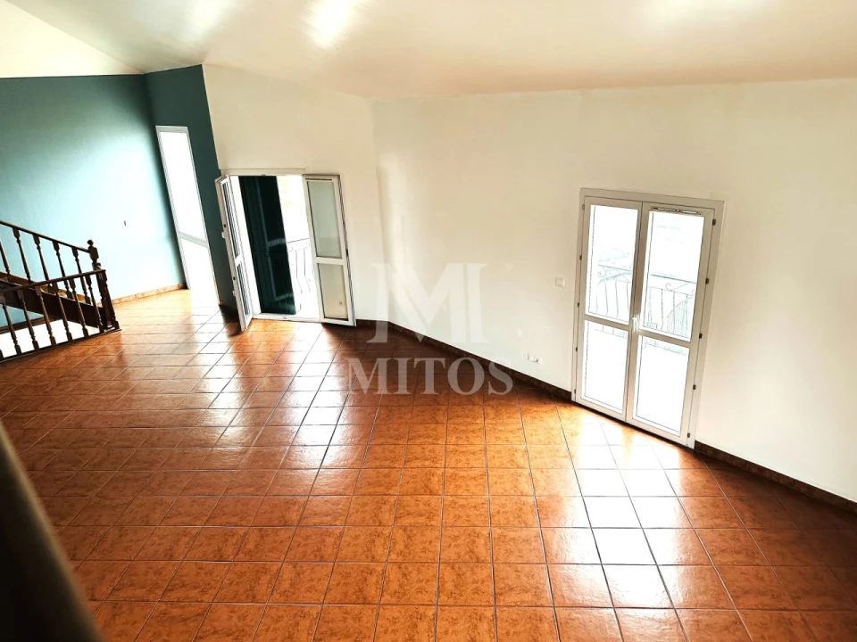 Moradia T5 para Venda em Vila Nova de Anha Foto 11