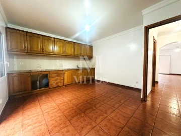 Moradia T5 para Venda em Vila Nova de Anha