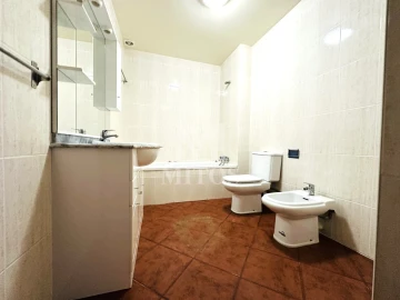 Moradia T5 para Venda em Vila Nova de Anha