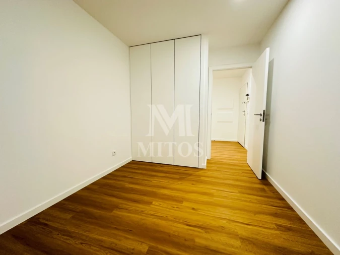 Apartamento T2 para Arrendamento em Santa Marta de Portuzelo Foto 8