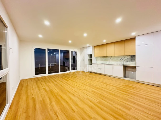 Apartamento T2 para Arrendamento em Santa Marta de Portuzelo Foto 1