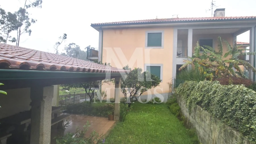 Moradia T3 para Venda em Campos e Vila Meã