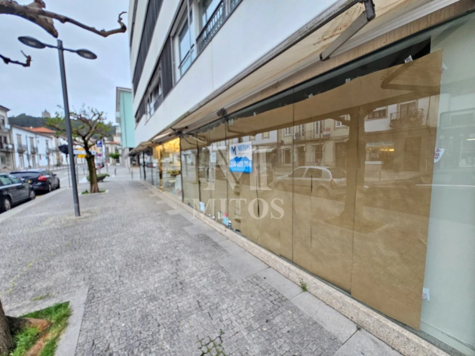 Loja para Arrendamento em Santa Maria Maior e Monserrate e Meadela Foto 2