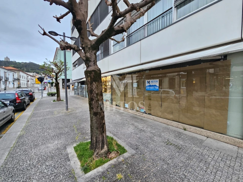 Loja para Arrendamento em Santa Maria Maior e Monserrate e Meadela Foto 3