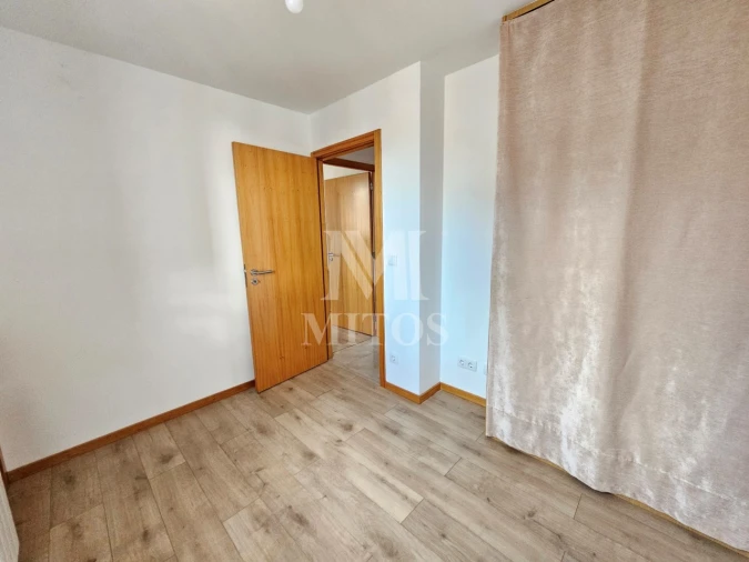 Apartamento T2 para Arrendamento em Santa Maria Maior e Monserrate e Meadela Foto 8