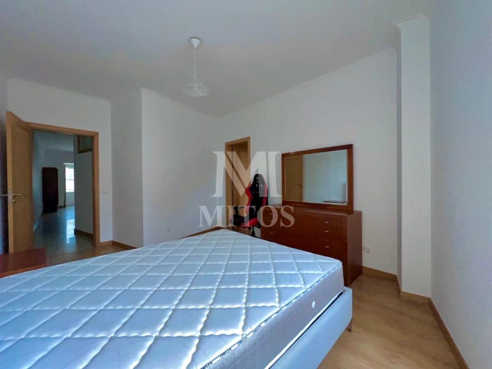 Apartamento T1 para Arrendamento em Santa Maria Maior e Monserrate e Meadela Foto 8