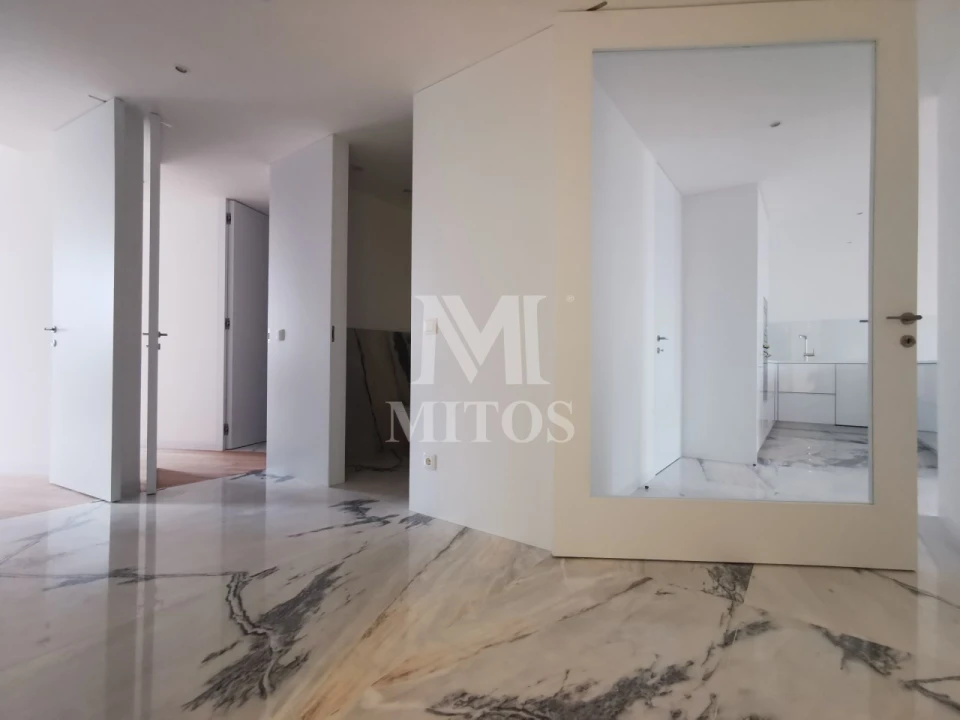 Apartamento T2 para Arrendamento em Santa Maria Maior e Monserrate e Meadela Foto 7