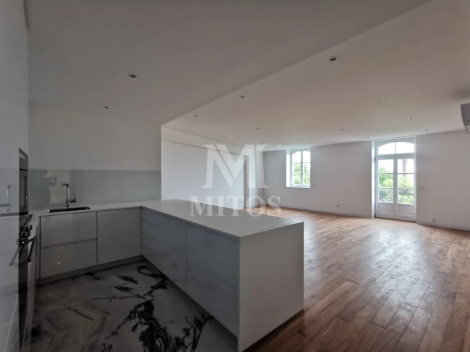 Apartamento T2 para Arrendamento em Santa Maria Maior e Monserrate e Meadela Foto 4