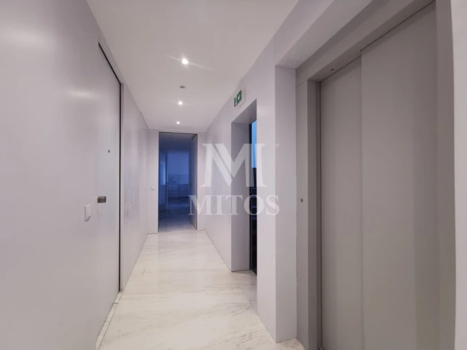 Apartamento T2 para Arrendamento em Santa Maria Maior e Monserrate e Meadela Foto 11