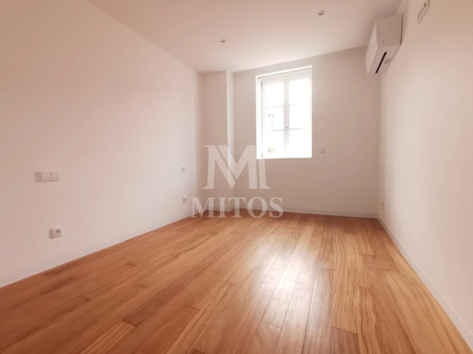 Apartamento T2 para Arrendamento em Santa Maria Maior e Monserrate e Meadela Foto 6
