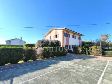Moradia T7 para Venda em Santa Maria Maior e Monserrate e Meadela