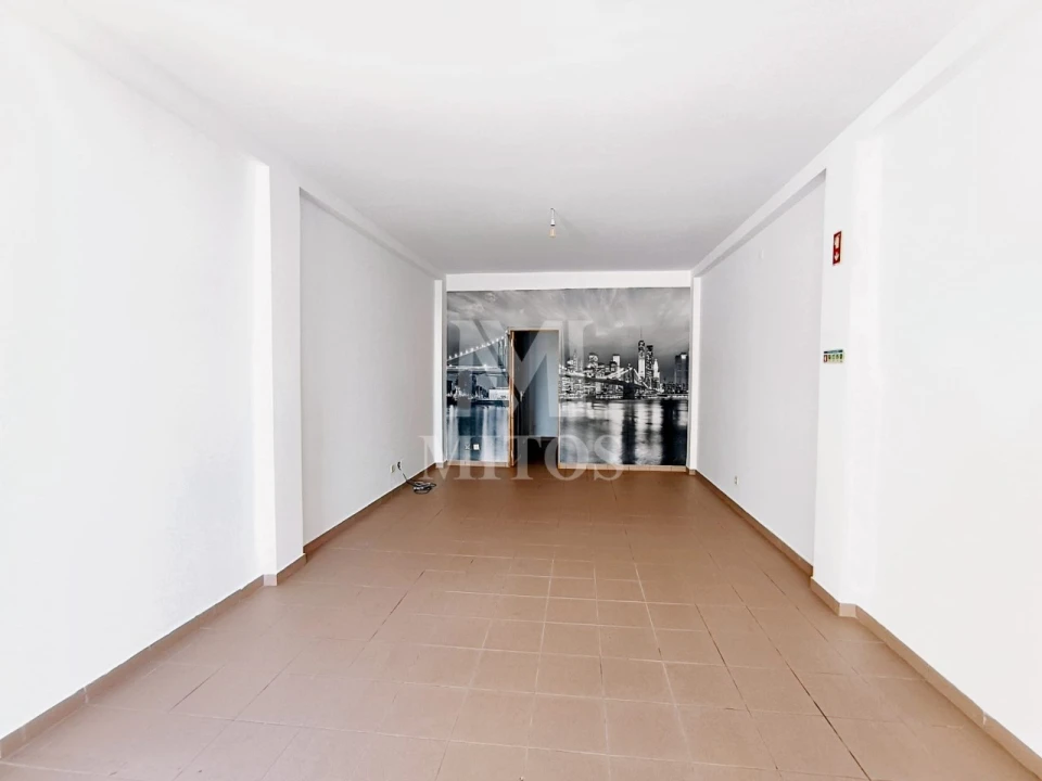 Loja para Arrendamento em Barroselas e Carvoeiro Foto 2