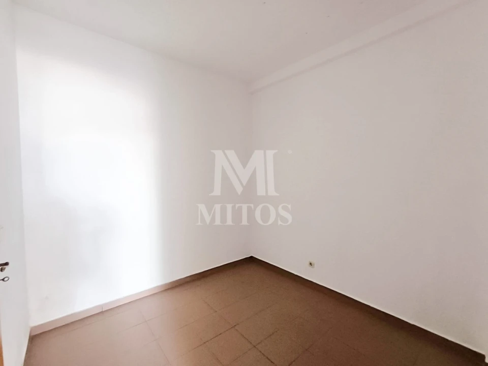 Loja para Arrendamento em Barroselas e Carvoeiro Foto 6